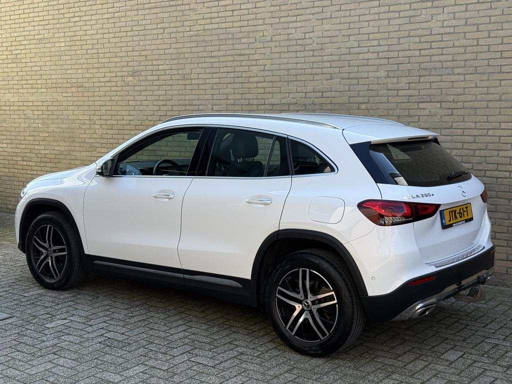 Mercedes-Benz GLA-klasse 250e | Navigatie | Trekhaak | Adapt, Stof, 16 kWh, Wit, Bedrijf