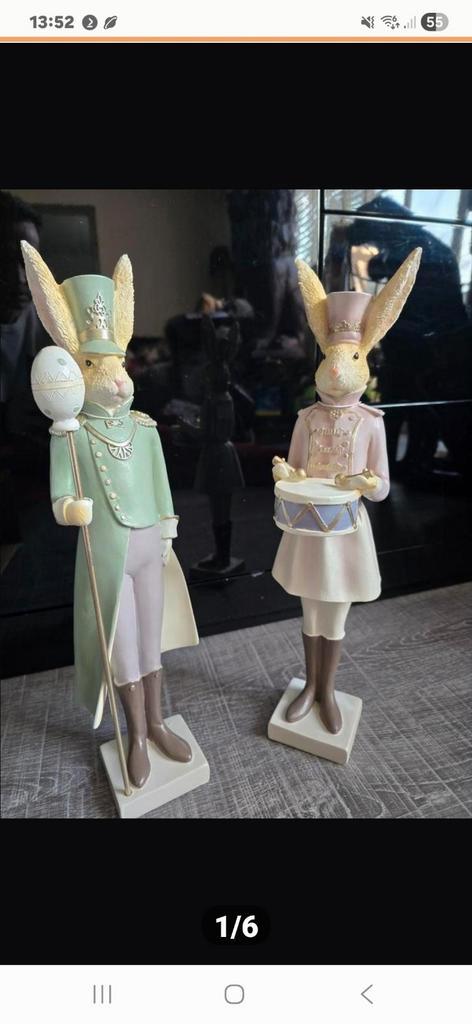 Set van twee decoratieve paashaas beelden., Diversen, Pasen, Nieuw, Ophalen of Verzenden