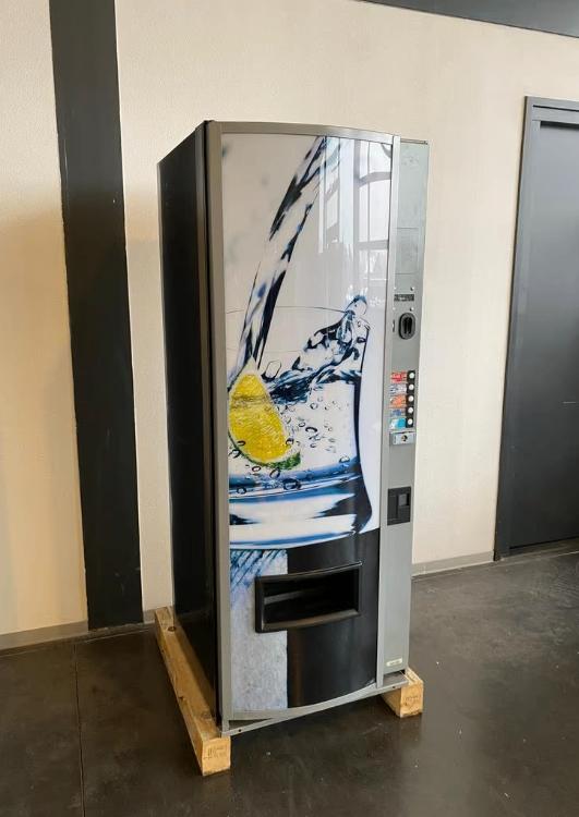 Vendo 5 selecties drankautomaat | Vendingmachine refurbished, Ophalen, Vending Master, Info@vendingmaster.nl, Zo goed als nieuw