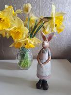 beeldje paashaas pasen paas haas mand met wortels, Ophalen of Verzenden, Zo goed als nieuw