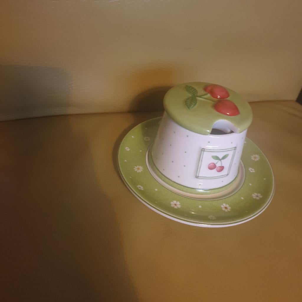 Villeroy boch Farmers Spring jampot met schotel, Overige typen, Ophalen of Verzenden, Zo goed als nieuw, Overige stijlen