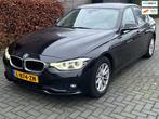 BMW 3-serie 320i Centennial High Executive bj 9-2016 automaa, Auto's, Automaat, 1998 cc, 4 cilinders, Zwart