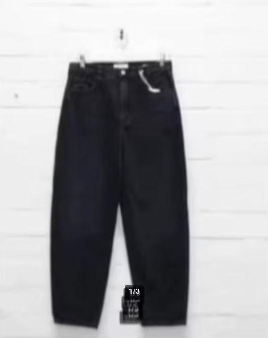 FRAME - Mooie High Rise barrel maat W28 / W29 - Nieuw €322, Kleding | Dames, Spijkerbroeken en Jeans, Nieuw, W28 - W29 (confectie 36)