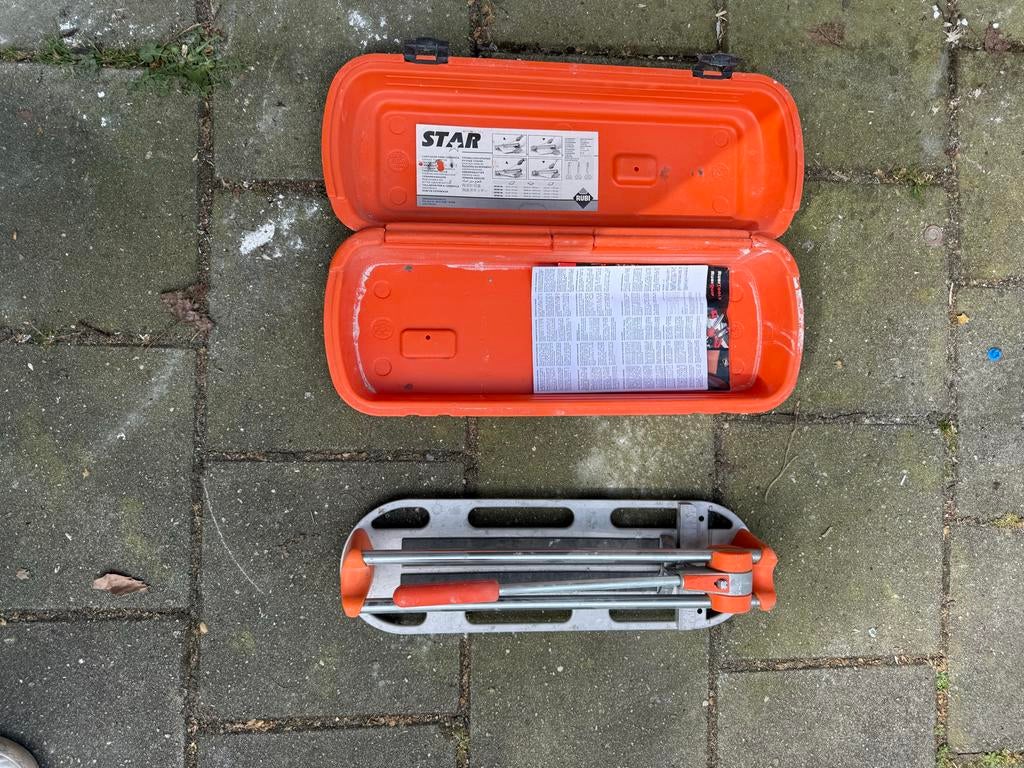Rubi Star Tegelsnijder - Compact en Gebruiksvriendelijk, Ophalen of Verzenden, Gebruikt