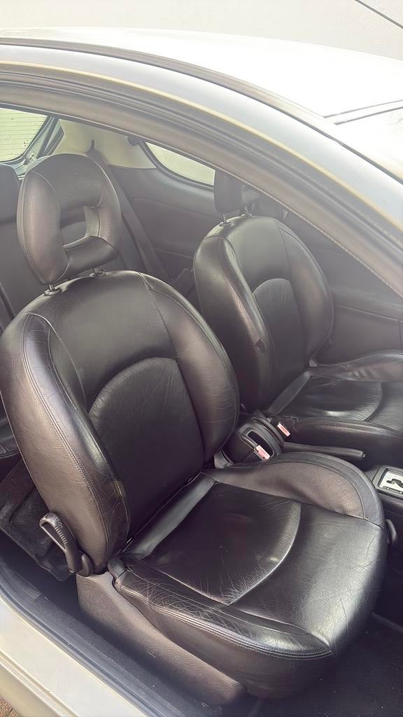 Leder Peugeot 206 3 deurs, Auto-onderdelen, Interieur en Bekleding, Ophalen, Peugeot