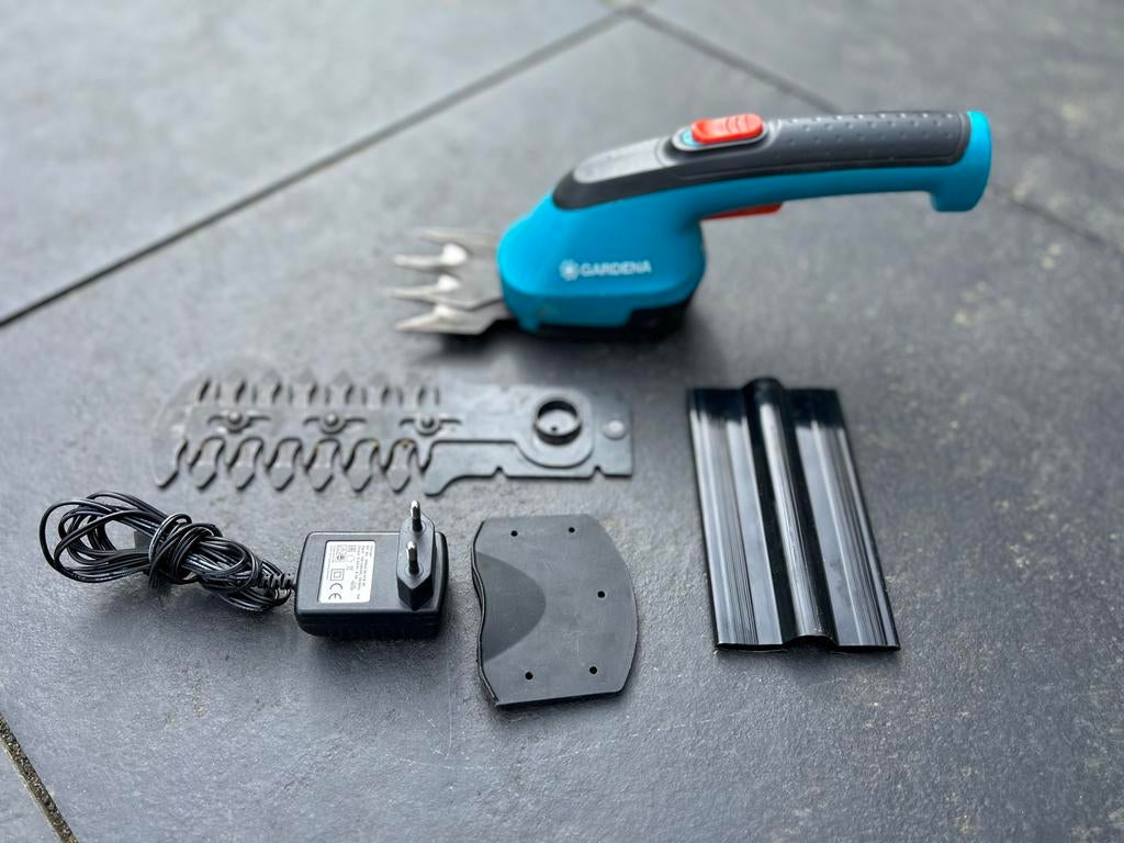 Gardena elektrische graskanten schaar op accu, Ophalen of Verzenden, Gebruikt, Accu