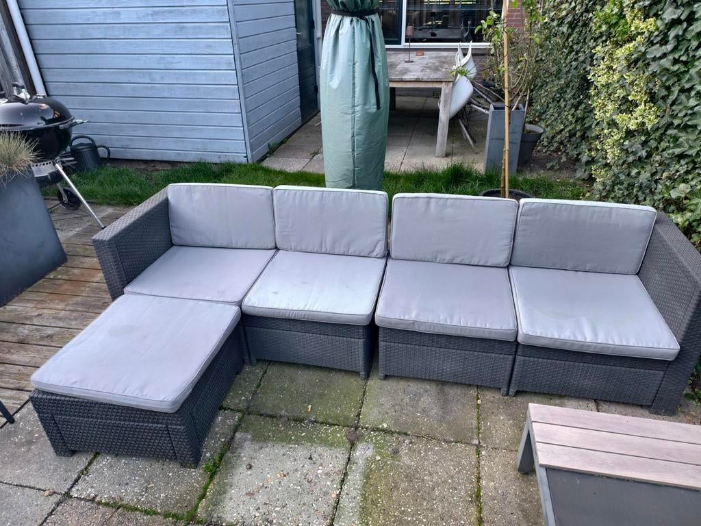 Modulaire Lounge-set (4 blokken + tafel/hocker) - Kunststof, Tuin en Terras, Tuinsets en Loungesets, Ophalen, 4 zitplaatsen, Gebruikt