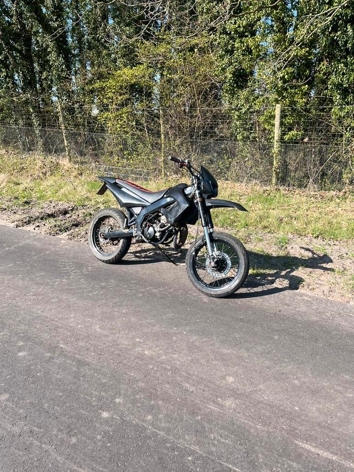 Derbi sdr, Fietsen en Brommers, Brommers | Derbi, Zo goed als nieuw, Ophalen