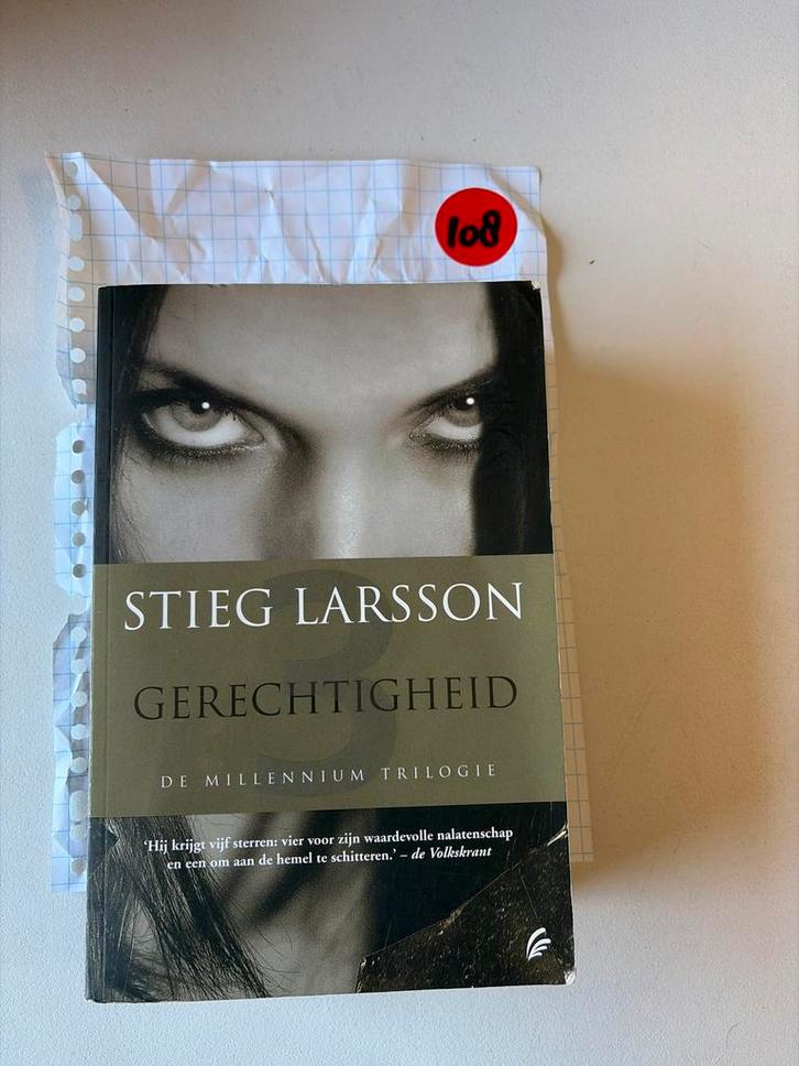 Stieg Larsson - Gerechtigheid (Millennium Trilogie), Boeken, Thrillers, Gelezen, Scandinavië, Ophalen of Verzenden