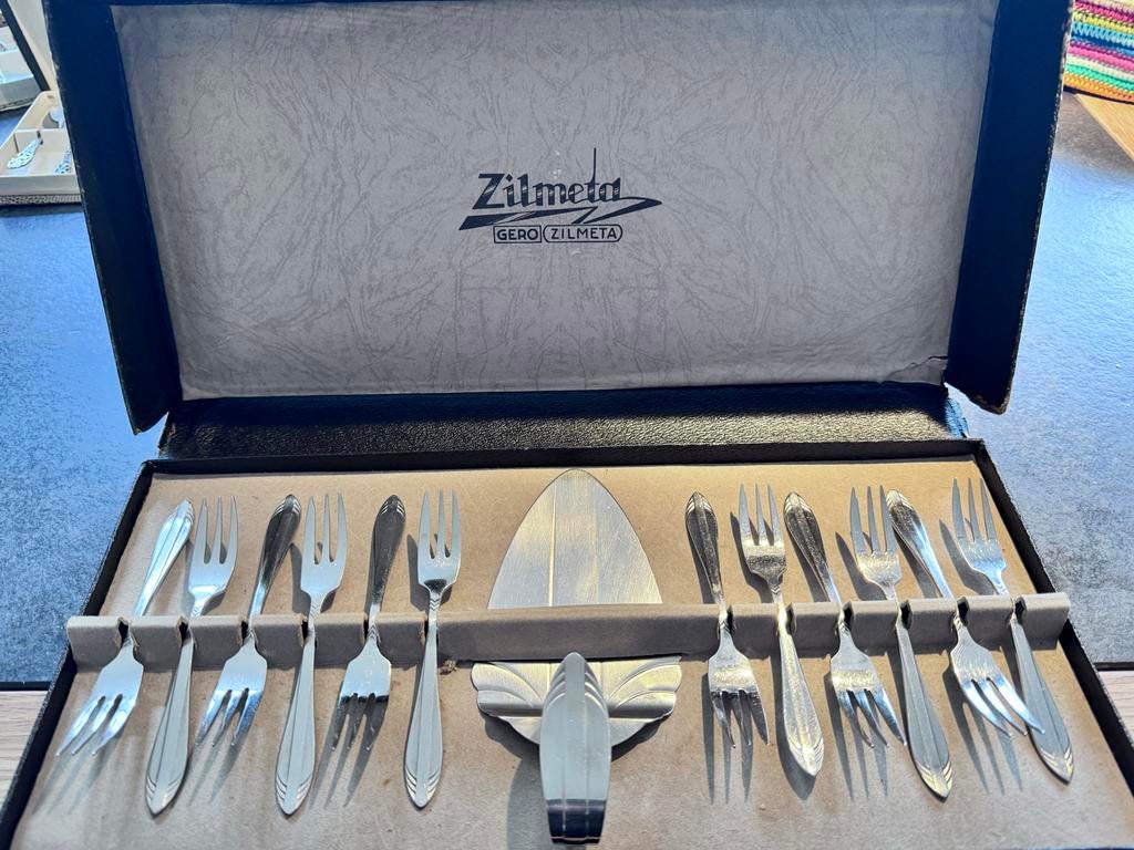 Gero Zilmeta gebaksvorkjes en taartschep in originele doos, Ophalen of Verzenden