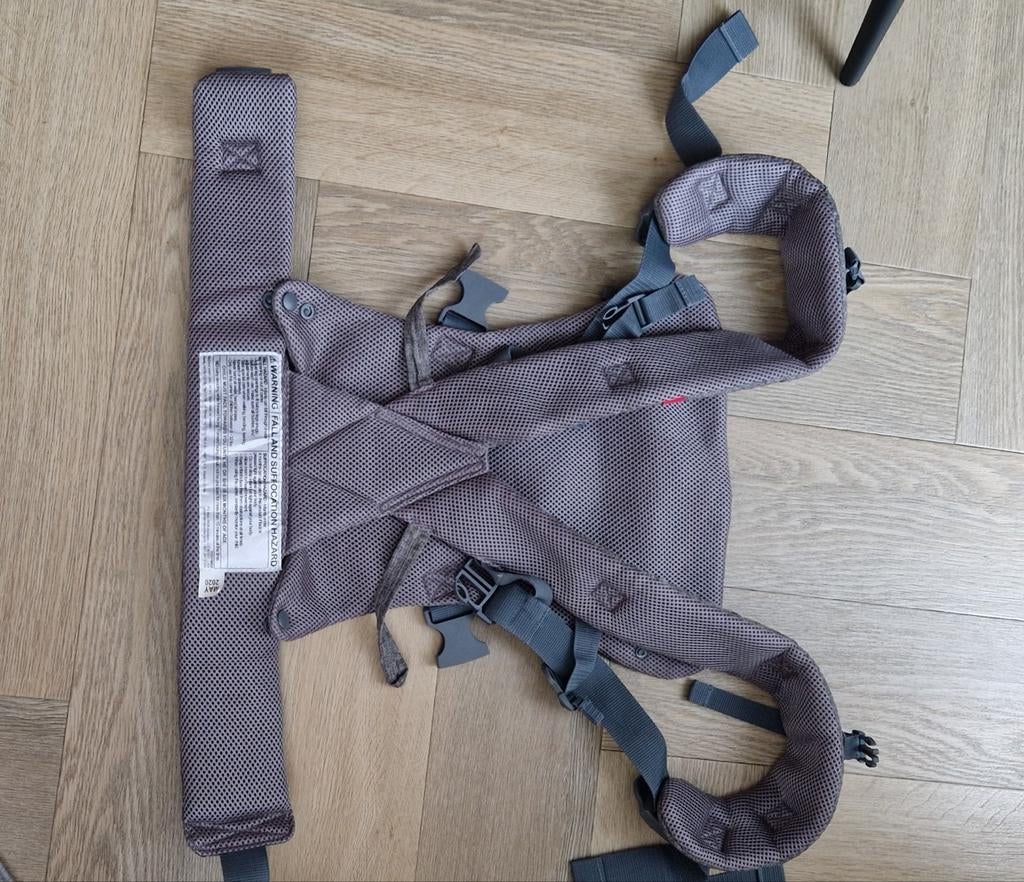 Comfortabele Baby Draagzak - Grijs, Kinderen en Baby's, Babydragers en Draagdoeken, Gebruikt, Buik of Rug, Draagzak, Ophalen