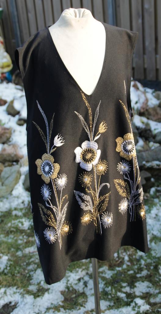 Heel mooi jaren 80 shirt, mt. Xl . Heel leuk borduursel, Kleding | Dames, Carnavalskleding en Feestkleding, Zo goed als nieuw