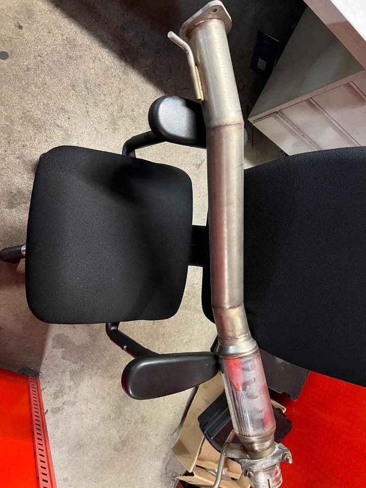 Dodge RAM GEN 5 RVS Sport midden demper Vanaf 2019, Auto-onderdelen, Uitlaatsystemen, Dodge, Gebruikt, Ophalen