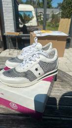 Sneaker, Ophalen, Zo goed als nieuw, Sneakers of Gympen