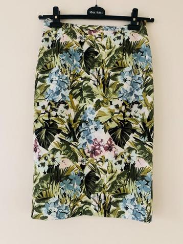 Prachtig setje van Pinko maat 36 beschikbaar voor biedingen