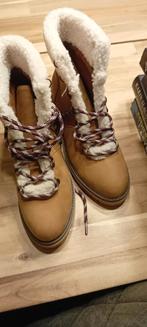 Winter laarzen, Beige, Wandelschoenen, Ophalen of Verzenden, Onbekend