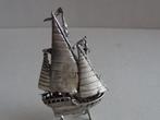 Miniatuur zilver Dj3 zeilschip zilveren miniaturen, Antiek en Kunst, Verzenden, Zilver