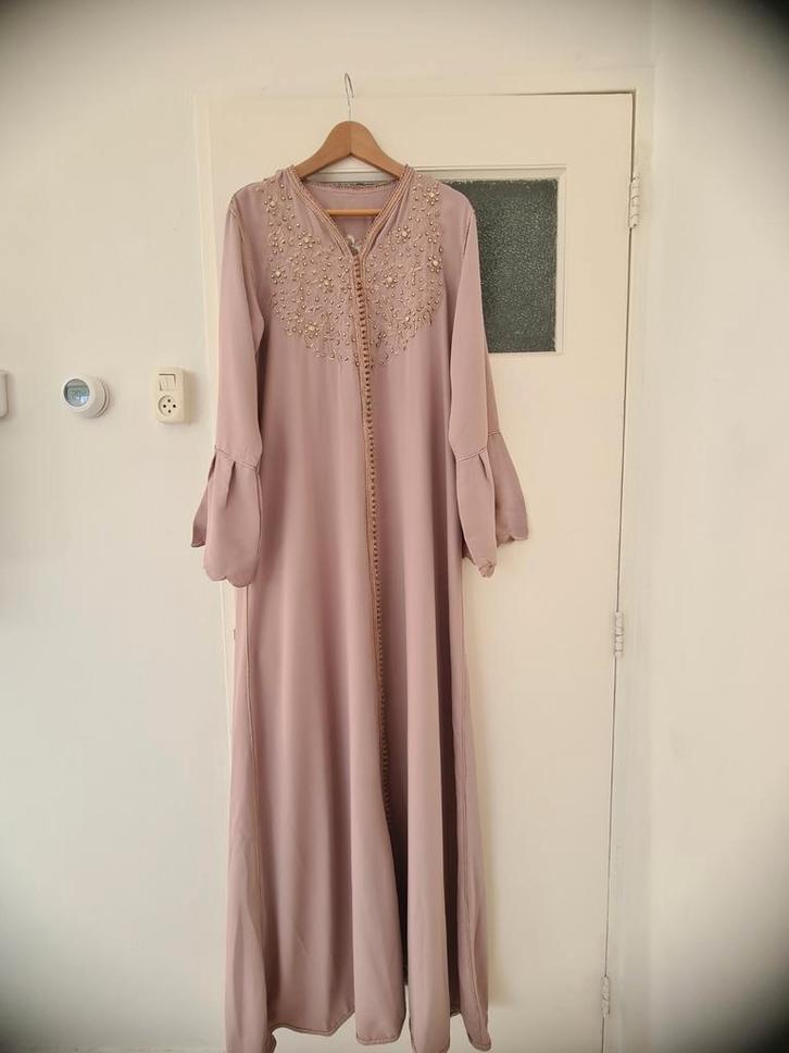Mooie Roze Kaftan - Nieuwstaat, Kleding | Dames, Gelegenheidskleding, Zo goed als nieuw, Maat 42/44 (L), Roze, Ophalen
