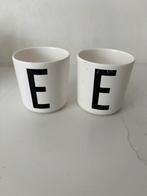 Hippe Bekers kinderbekers plastic wit met letter E, Overige materialen, Gebruikt, Ophalen of Verzenden, Overige stijlen