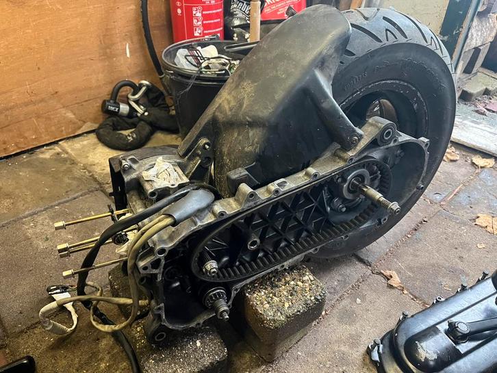 Typhoon blok met Doppler krukas, Fietsen en Brommers, Brommeronderdelen | Scooters, Gebruikt, Piaggio, Blok, Ophalen of Verzenden