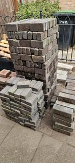 Gratis tegels!, Tuin en Terras, Ophalen, Gebruikt, 10 m² of meer, Beton