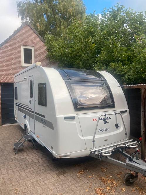 Adria adora 462up, Caravans en Kamperen, Caravans, Particulier, tot en met 4, 1000 - 1250 kg, Rondzit, Adria, Frans bed, 5 tot 6 meter