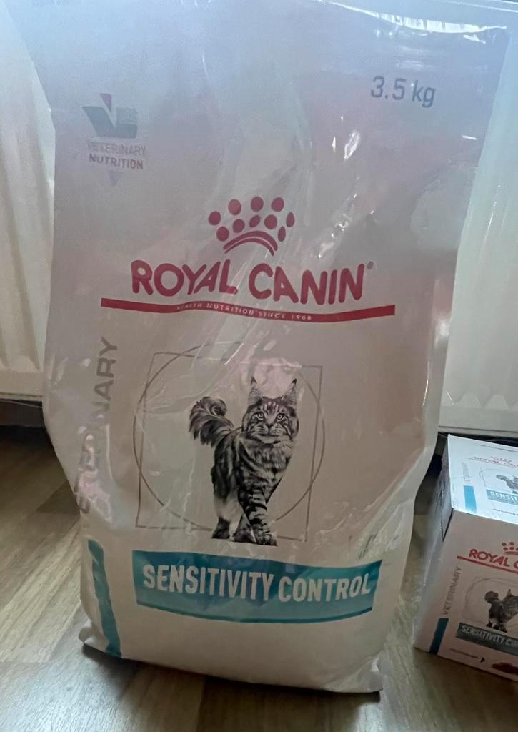 Royal Canin Sensitivity Control en Kattovit Sensitive, Dieren en Toebehoren, Dierenvoeding, Kat, Ophalen of Verzenden