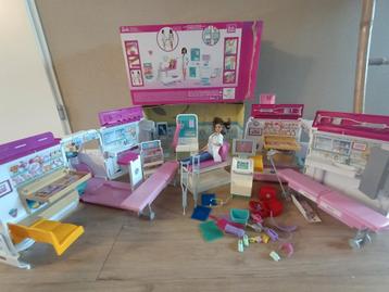 Barbie Dokter Speelset Ambulances beschikbaar voor biedingen