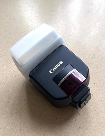 Canon Speedlite 220EX flitser in zeer goede staat beschikbaar voor biedingen