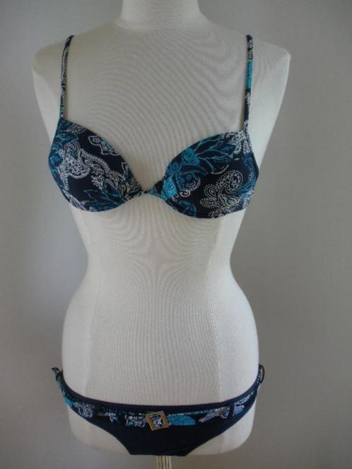 ESPRIT bikini donker blauw maat 36, Kleding | Dames, Badmode en Zwemkleding, Zo goed als nieuw, Bikini, Blauw, Ophalen of Verzenden