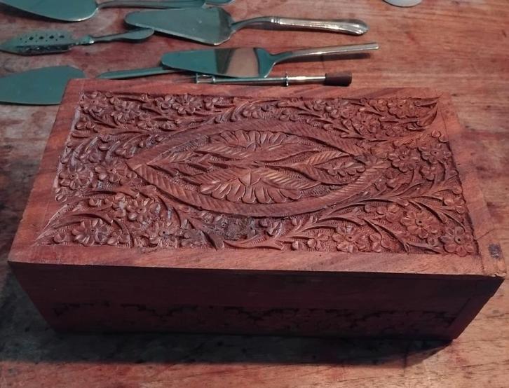 Houten Willem II Sigarenkistje met Houtsnijwerk, Antiek en Kunst, Antiek | Woonaccessoires, Ophalen of Verzenden
