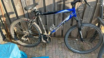 Giant rock aluxx 6000 series beschikbaar voor biedingen