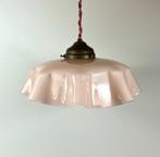 Antieke Franse hanglamp licht roze glazen opaline kap