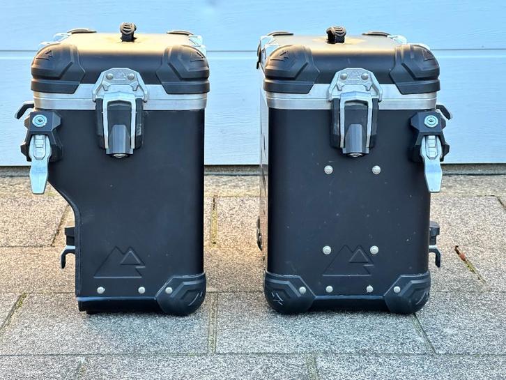 Touratech Zega Evo X kofferset met sloten en binnentassen, Motoren, Accessoires | Koffers en Tassen, Zo goed als nieuw, Ophalen