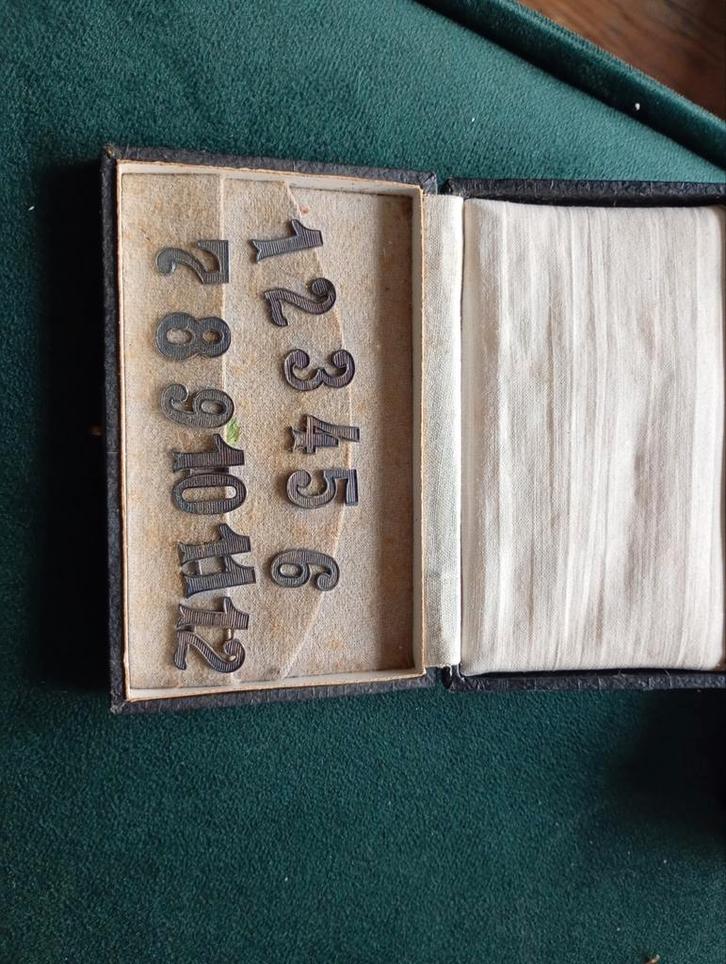 Zilveren Tafelnummers Set 1-12 art deco, Antiek en Kunst, Antiek | Overige Antiek, Ophalen of Verzenden