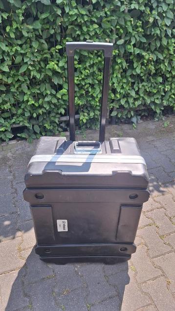 Grote Trolleykoffer Flightcase hardcase beschikbaar voor biedingen