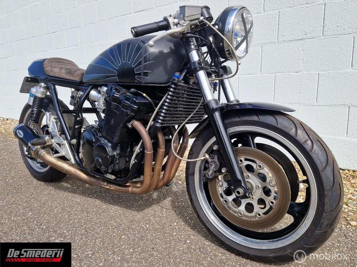 Suzuki GS 1000 / GS1000 - GSXR 1100 Café racer zwart 1978, Motoren, Motoren | Oldtimers, Chopper, meer dan 35 kW