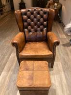 Engelse lederen oorfauteuil met poef, Huis en Inrichting, Ophalen, Gebruikt, Klassiek, 100 tot 125 cm