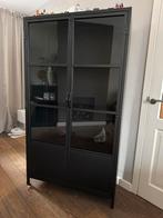 Zwarte metalen vitrinekast, Huis en Inrichting, Kasten | Vitrinekasten, Ophalen, 50 tot 100 cm, Metaal, 150 tot 200 cm