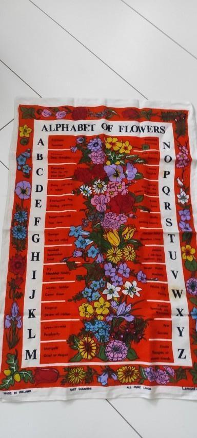 Vintage lap linnen met bloemenalfabet, Hobby en Vrije tijd, Stoffen en Lappen, Gebruikt, Linnen, 30 tot 120 cm, 30 tot 200 cm