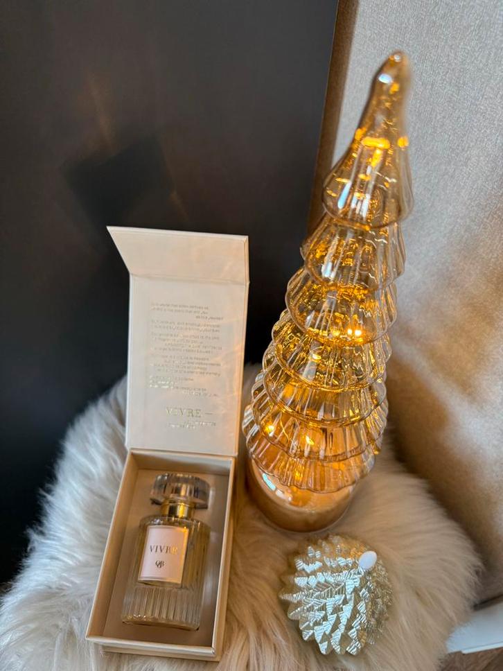 Olcay Gulsen Vivre Parfum 45ml - Nieuw in Verpakking, Sieraden, Tassen en Uiterlijk, Uiterlijk | Parfum, Nieuw, Verzenden