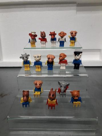 15 FABULAND LEGO POPPETJES voor 12 euro beschikbaar voor biedingen