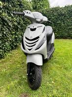 Piaggio zip 4t, Fietsen en Brommers, Scooters | Piaggio, Ophalen, Zo goed als nieuw, Zip