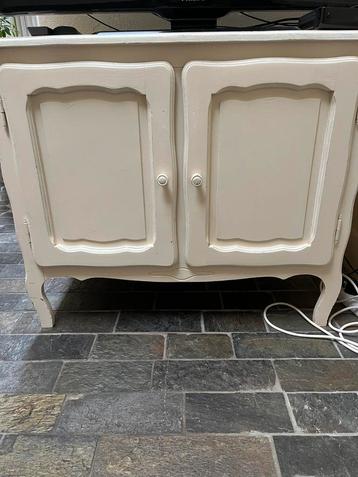 Oud kastje - brocante beschikbaar voor biedingen