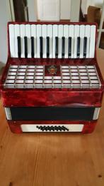 Accordeon, Muziek en Instrumenten, Gebruikt, 32-bas, Toetsaccordeon, Met riemen