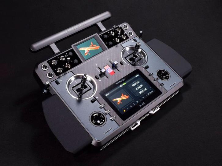 Frsky Tandem XE pult zender 24 kanaals 2.4Ghz / 900Mhz, Hobby en Vrije tijd, Modelbouw | Radiografisch | Vliegtuigen, Zo goed als nieuw
