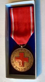 Medaille : Nederlandse Rode Kruis. Voor trouwe Dienst., Postzegels en Munten, Penningen en Medailles, Ophalen of Verzenden