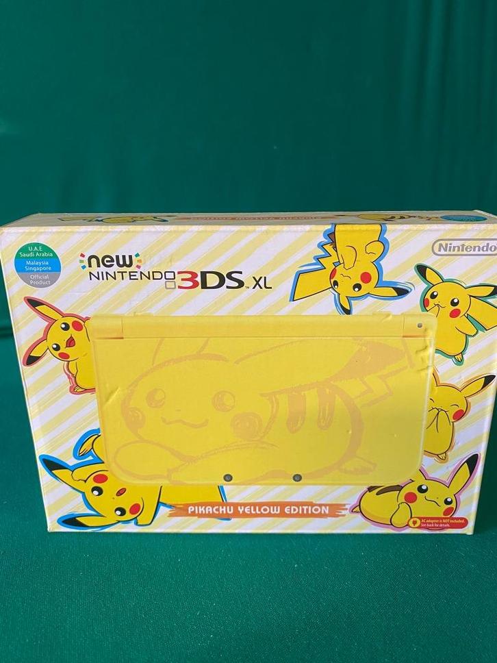 New Nintendo 3DS XL Pikachu Yellow Edition, Spelcomputers en Games, Spelcomputers | Nintendo 2DS en 3DS, Zo goed als nieuw, 3DS
