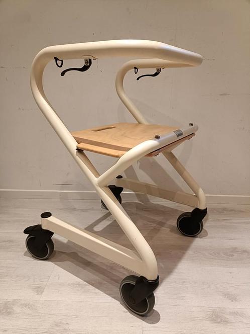 Saljol trippelstoel - binnen rollator Small + Servicebeurt., Diversen, Rollators, Zo goed als nieuw, Lichtgewicht, Opvouwbaar