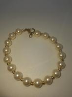 Parelarmband met goud vergulde details - 19 cm, Sieraden, Tassen en Uiterlijk, Armbanden, Overige materialen, Wit, Ophalen of Verzenden